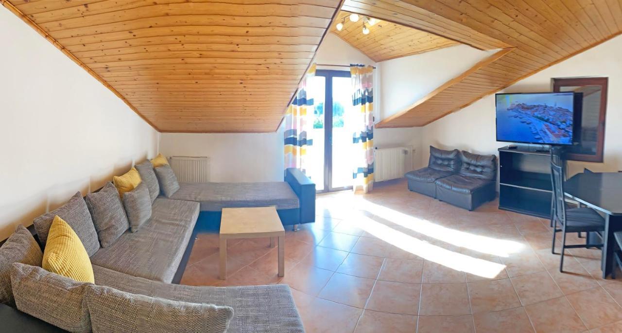Apartments Vanessa Пореч Экстерьер фото