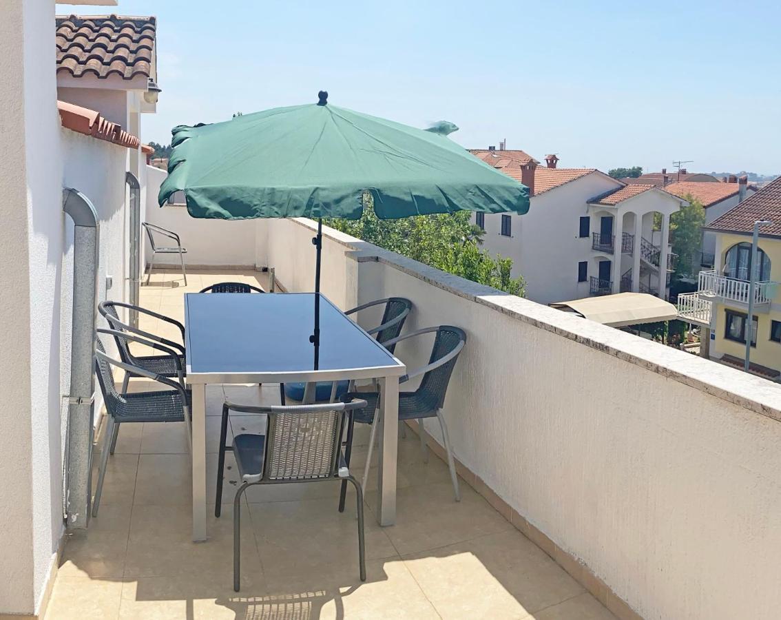 Apartments Vanessa Пореч Экстерьер фото