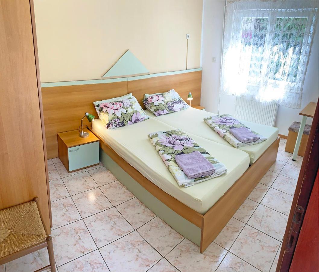 Apartments Vanessa Пореч Экстерьер фото