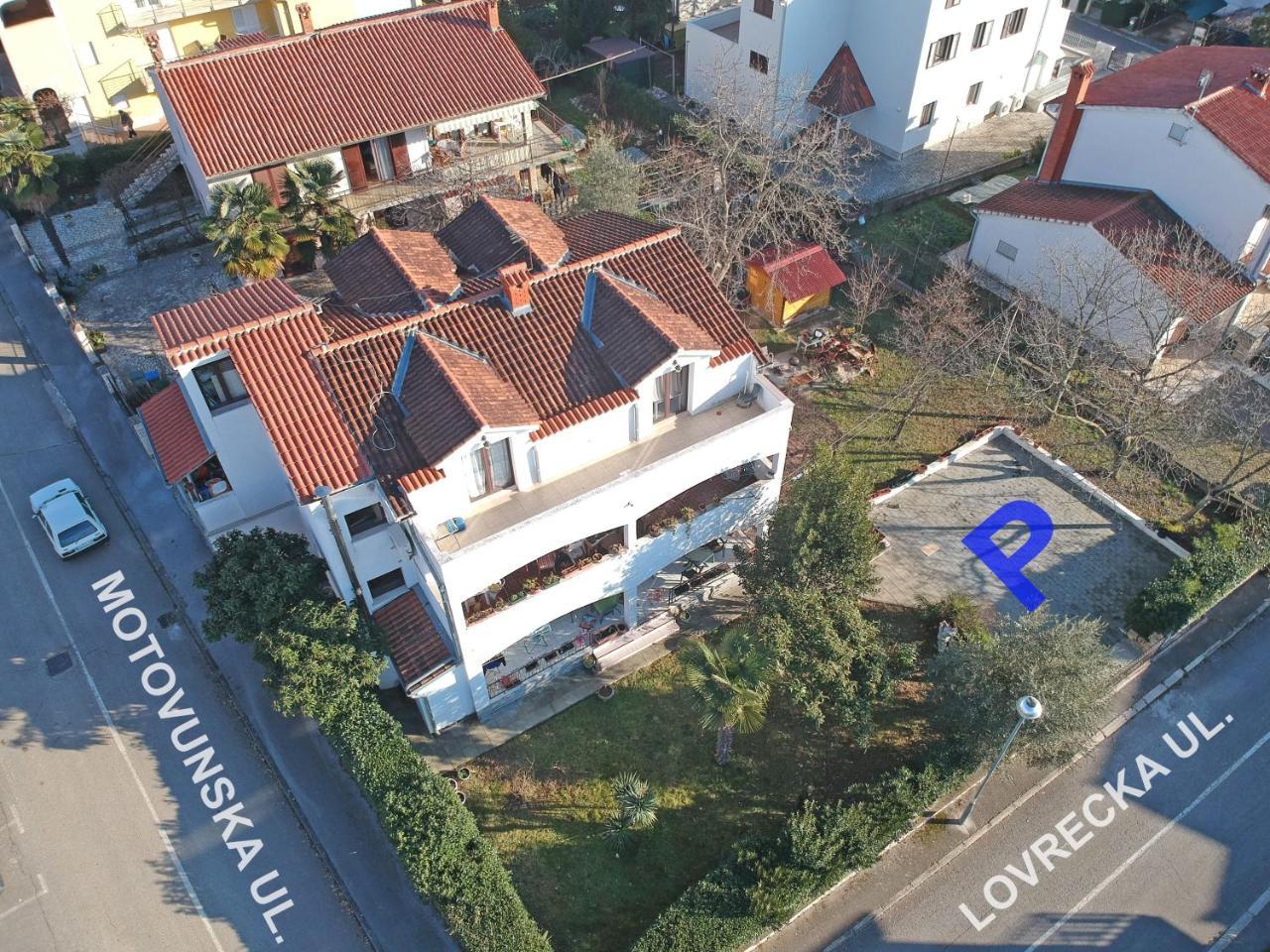 Apartments Vanessa Пореч Экстерьер фото